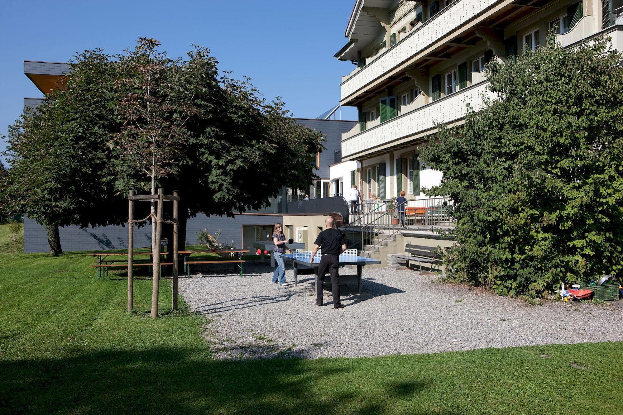 Backpackers Villa Sonnenhof - Hostel Інтерлакен Екстер'єр фото