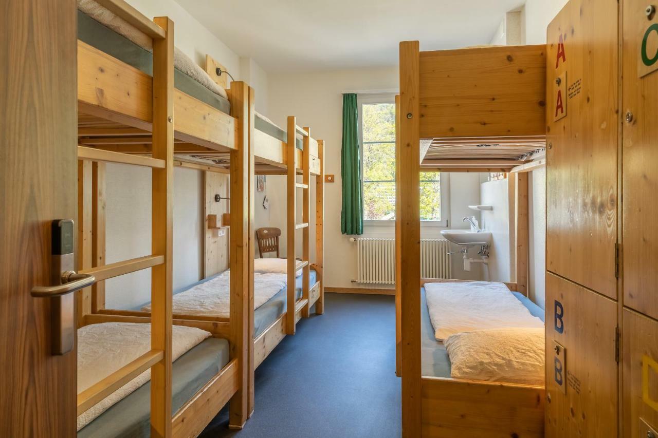 Backpackers Villa Sonnenhof - Hostel Інтерлакен Екстер'єр фото